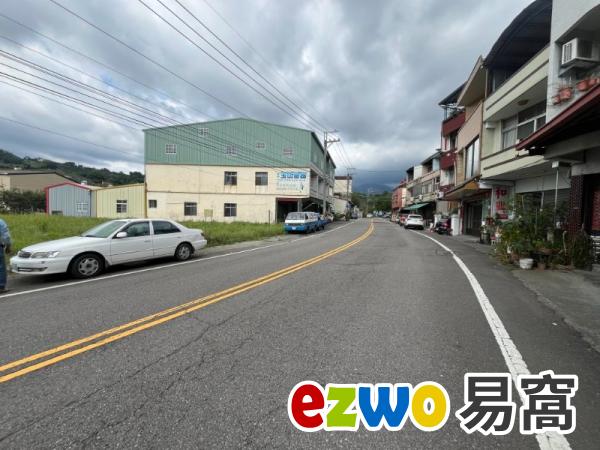 東勢東坑路10米路地